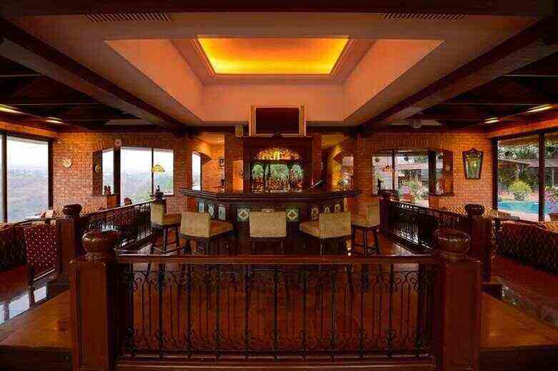 Hotels in Khandala which offers best dining and bar